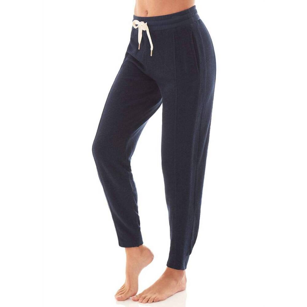 NEW MAAJI hibiscus soft jogger in navy